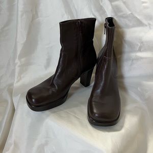 🐈‍⬛ Michelle D Square Toe y2k Leather Heeled Boots